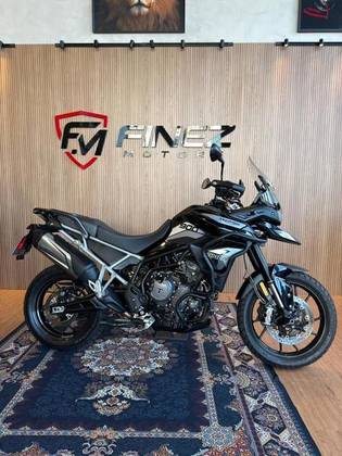 TRIUMPH TIGER 900 GT TRIUMPH TIGER 900 GT